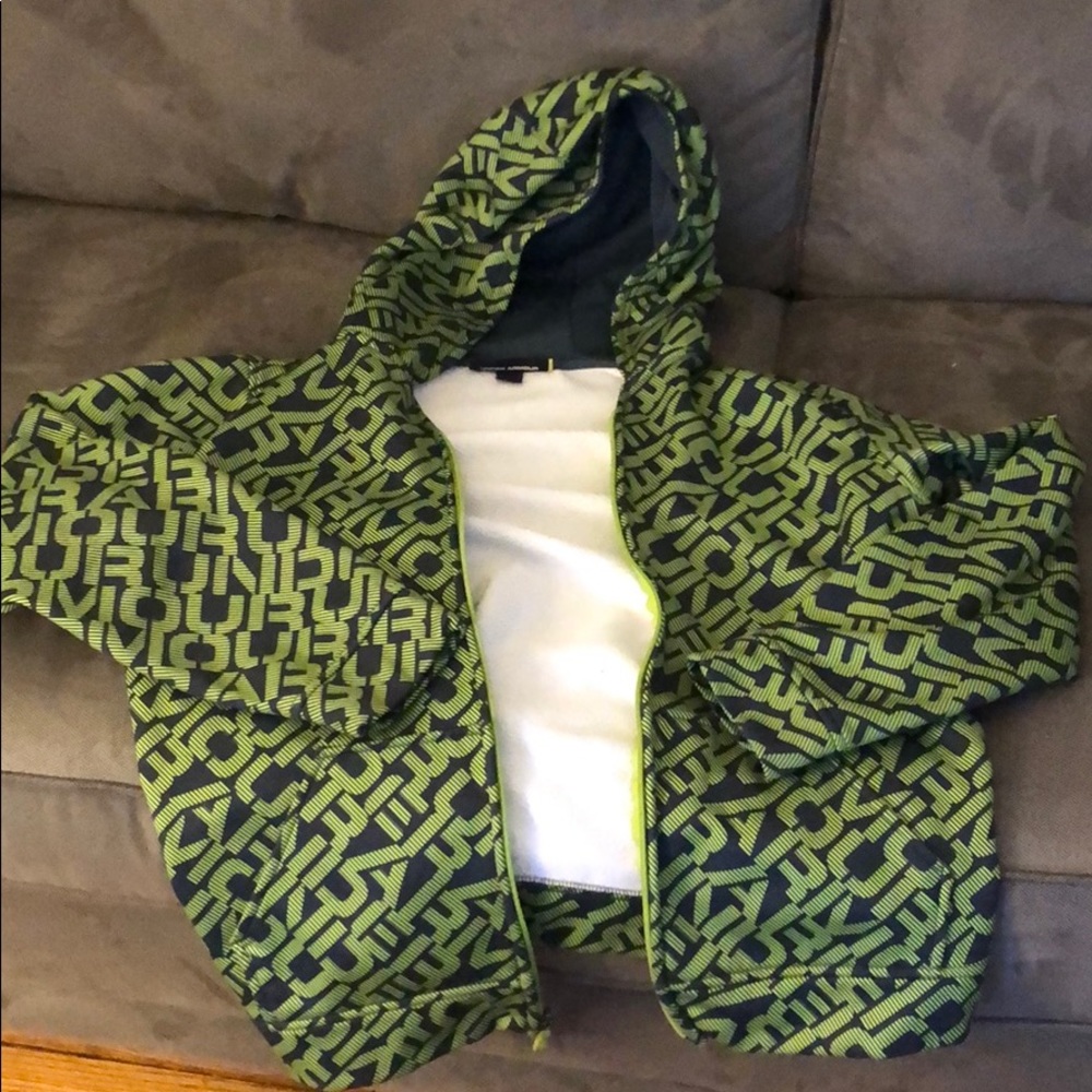 Never worn, Boys XL Under Armour, zip up hoodie